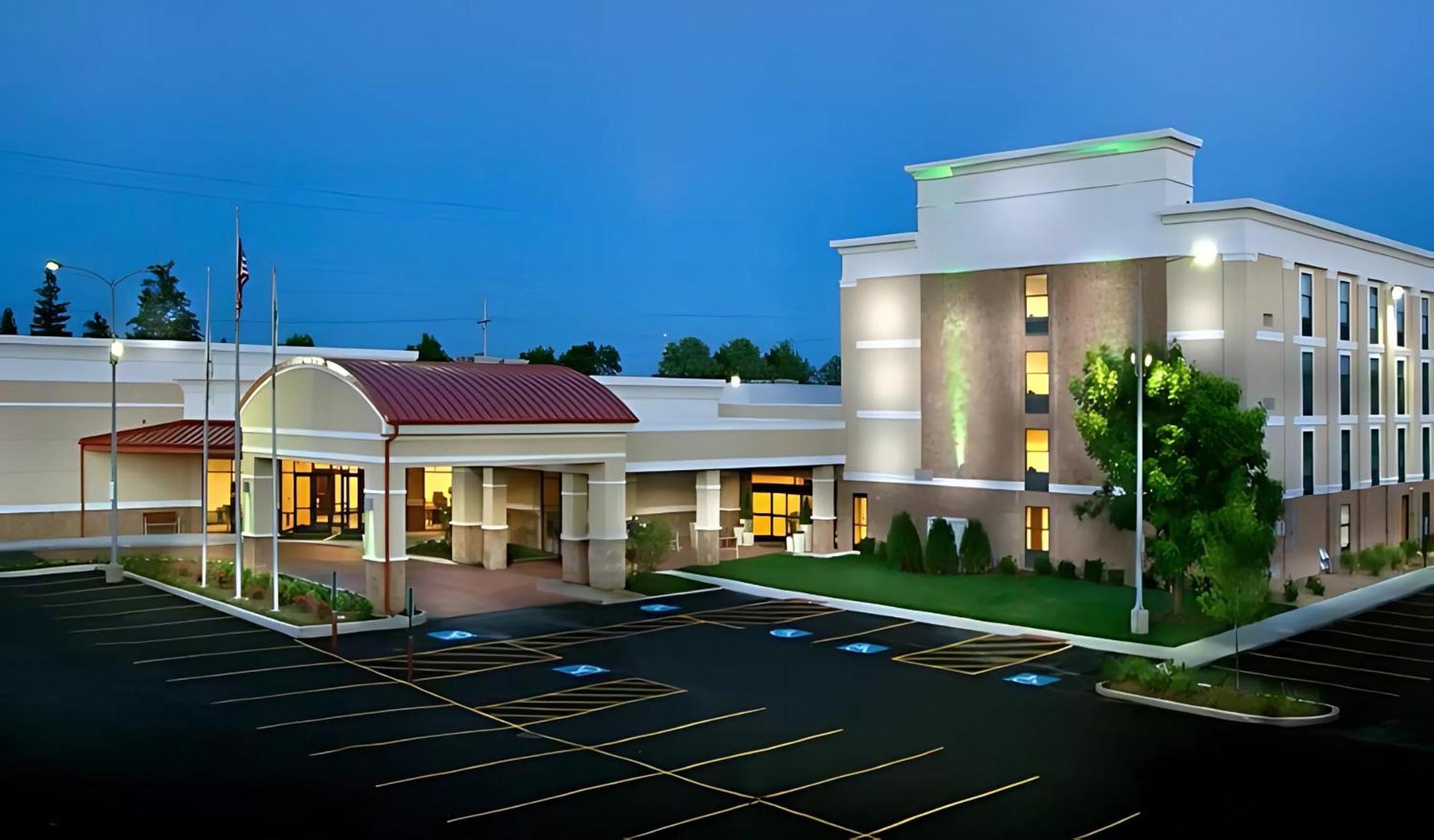 Hotel Gurnee Hotel 3*