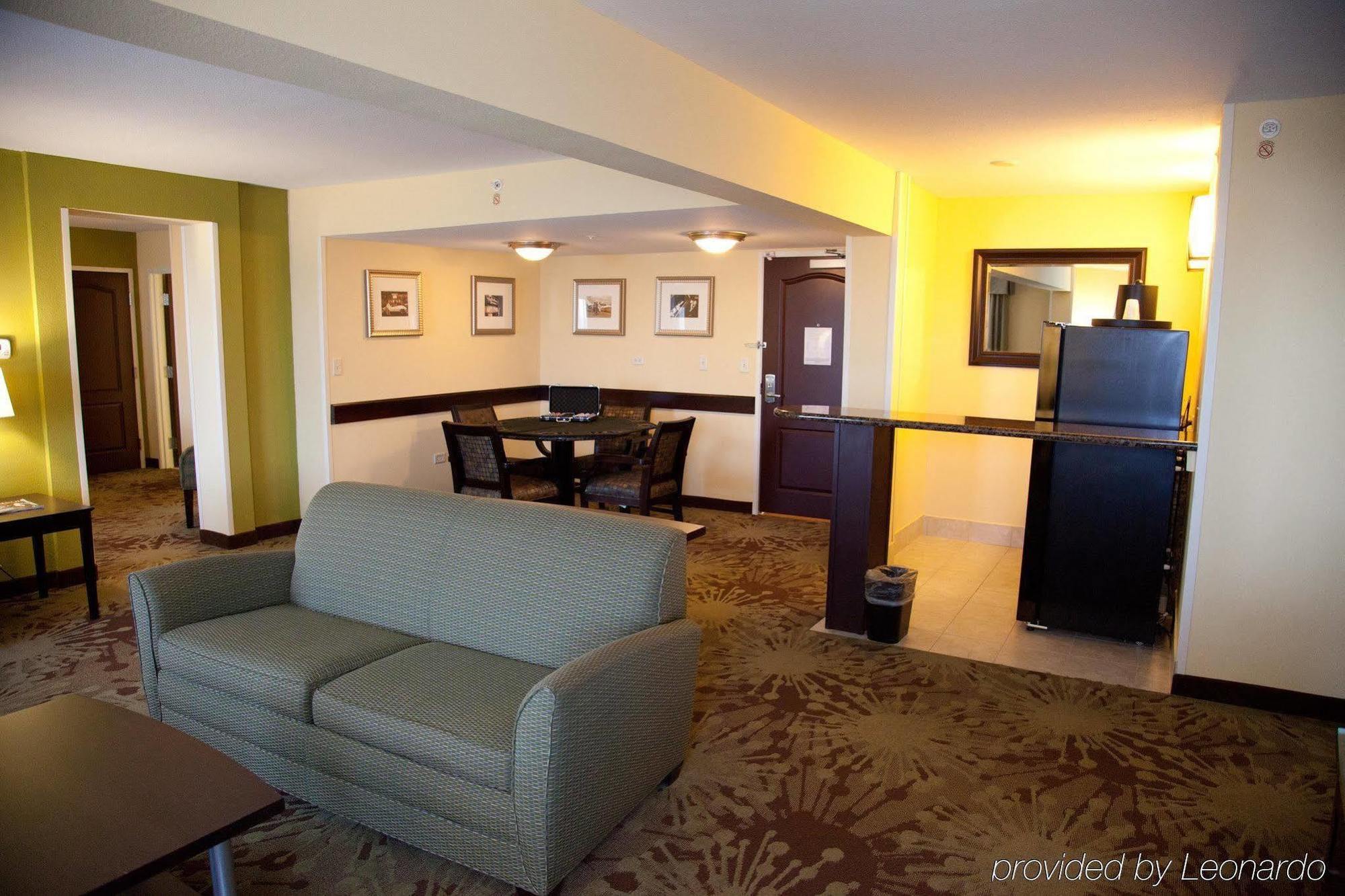 Hotel Gurnee 3*
